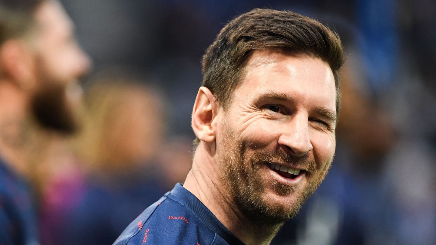 Paris Saint-Germain: Lionel Messi should stay at PSG and become a fixture
