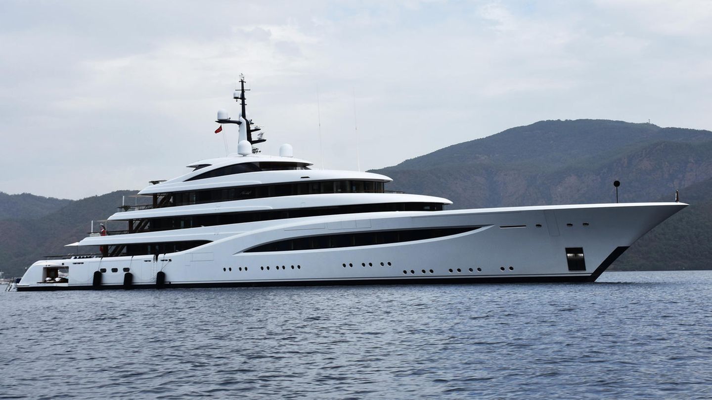 Yacht "Faith" von Lawrence Stroll