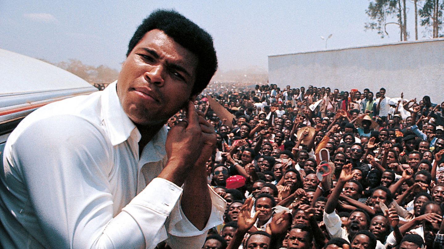 Muhammad Ali kurz vor dem Boxkampf