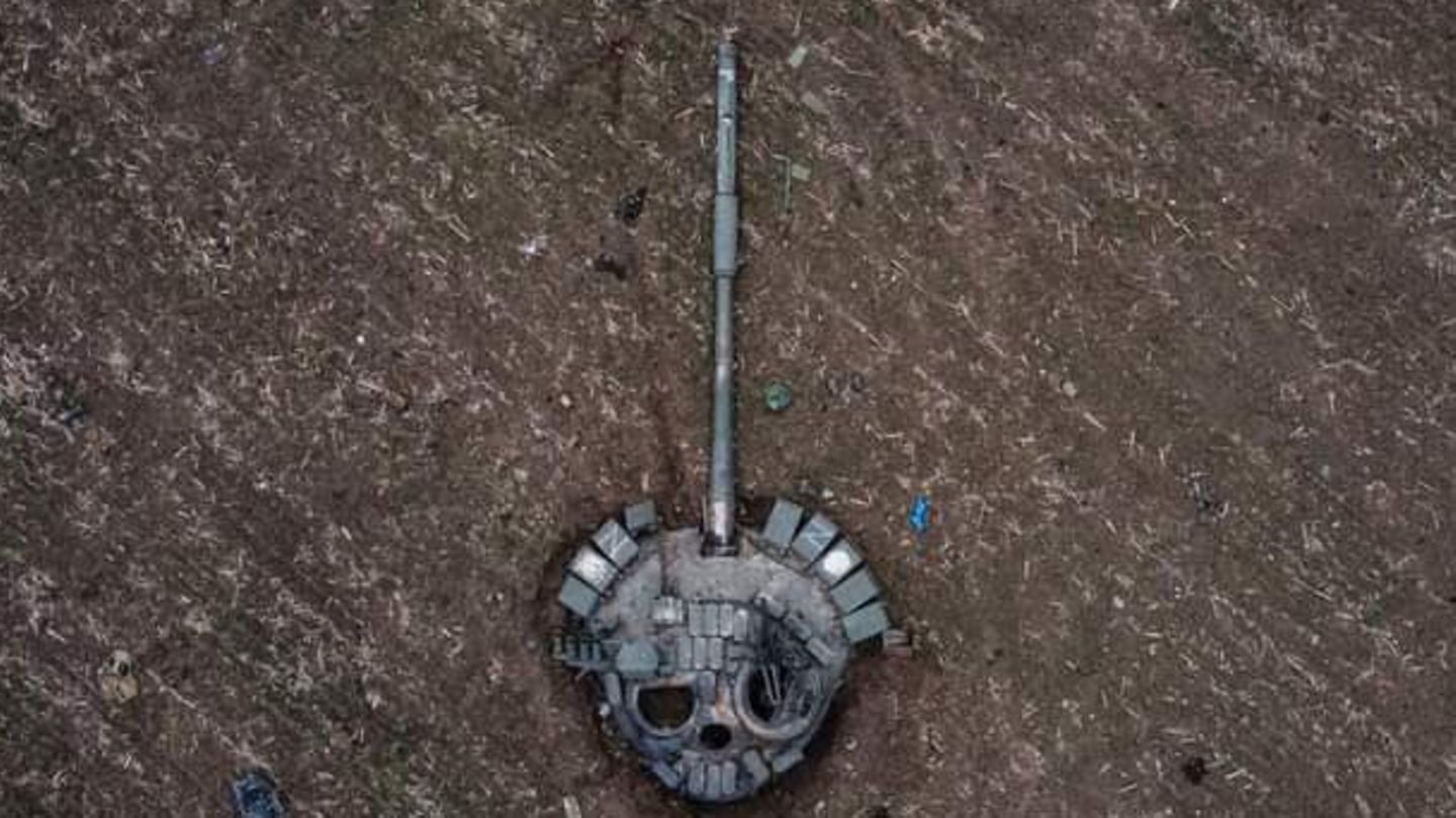 Dieser Turm wurde zum Symbol des gescheiterten Blitzkriegs