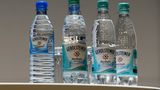 Mineralwasser: Die Mineralwasser-Hersteller genießen unter allen abgefragten Branchen insgesamt das höchste Vertrauen. Mit Abstand am beliebtesten ist Gerolsteiner, der Rest der Stimmen verteilt sich.
