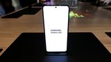 Mobiltelefone: Apple mag die härtesten Smartphone-Fans haben, aber Samsung hat die meisten. Der koreanische Branchenführer wird von 43 Prozent aller Befragten genannt. Das iPhone kommt auf 27 Prozent, der chinesische Hersteller Huawei mit 7 Prozent auf Rang drei.