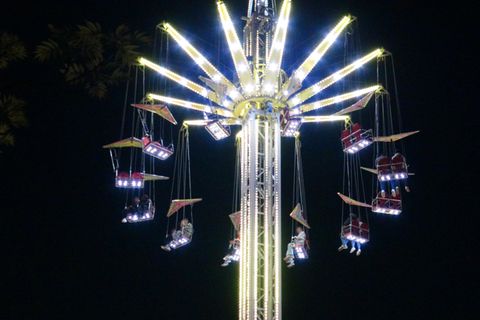 Kettenkarussell auf einer Kirmes in Aachen
