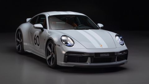 Der Porsche 911 Sport Classic in seitlicher Frontansicht