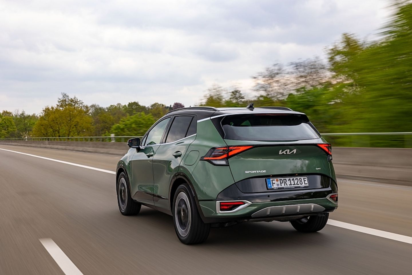 Kia_Sportage_PHEV-8.jpg