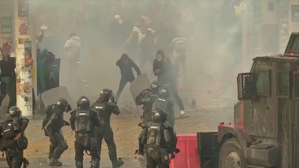 Video: Gewaltausbruch in Kolumbien Video: Gewaltausbruch in Kolumbien