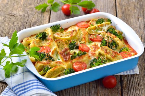 Fertiggerichte aufpimpen: So einfach wird aus Dosen-Ravioli eine Lasagne