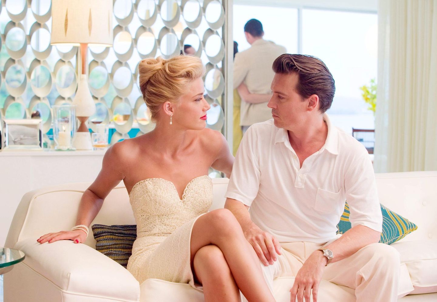 2011 kam der Film in die Kinos, der ihre Karriere und auch ihr Leben veränderte: Bei den Dreharbeiten zu "The Rum Diary" lernten sich 2009 Amber Heard und Johnny Depp kennen und lieben. Der Film basiert auf dem gleichnamigen Roman von Hunter S. Thompson.