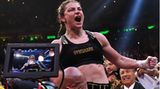Die 35-jährige Katie Taylor verteidigte ihre vier Titel mit 2:1 der Punktrichterstimmen und feierte den historischen Sieg
