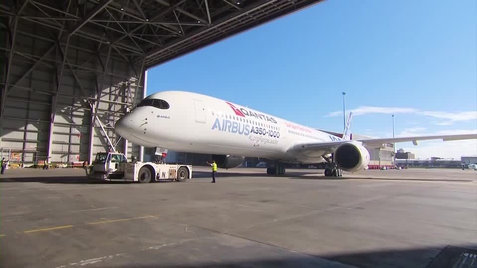 Video: Qantas bestellt 52 Airbus-Flugzeuge Video: Qantas bestellt 52 Airbus-Flugzeuge