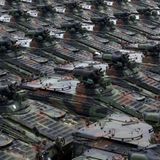 Panzerfriedhof - Marder warten auf die Demontage.