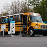 Saf-T-Liner C2 Electric Bus „Jouley“