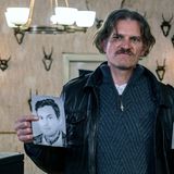 In der NDR-Serie "Da is’ ja nix" kehrte Götz Otto zu seiner Paraderolle zurück: Er verkörperte den fiesen Geldeintreiber Boris Kunze, der zwei Hochstapler sucht, die in dem fiktiven norddeutschen Dorf Österbrarup untergetaucht sind. Er spiele gerne den Bösewicht, sagte Otto erst kürzlich der DPA: "Früher habe ich mich dagegen gewehrt und mir gewünscht, andere Rollen zu bekommen. Aber mittlerweile stört mich das gar nicht mehr. Im Gegenteil. Das sind manchmal viel interessante Charaktere."