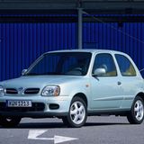 Der Nissan Micra wurde 1992 in der zweiten Generation eingeführt und erhielt ein Jahr später als erstes japanisches Auto den Titel "Auto des Jahres". Hier ist er schon als Facelift zu sehen.