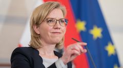 In Österreich ist laut Energieministerin Leonore Gewessler (Bild) seit März kein russisches Öl mehr verarbeitet worden. Das Land sei "bereit, ein Öl-Embargo auch konsequent mitzutragen, wenn die Kommission und die Mitgliedstaaten sich dafür entscheiden", sagte Gewessler.