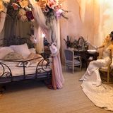 Der runde Raum ist geräumiger als man es von außen vermuten würde.