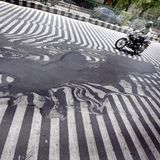 Teer weicht durch die Hitze auf