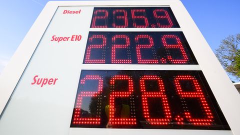 Bei einem Ölembargo gegen Russland erwarten Experte steigende Preise