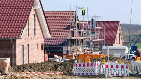 Egal ob Stadt oder Land: Der Hausbau in Deutschland wird tendenziell immer teurer
