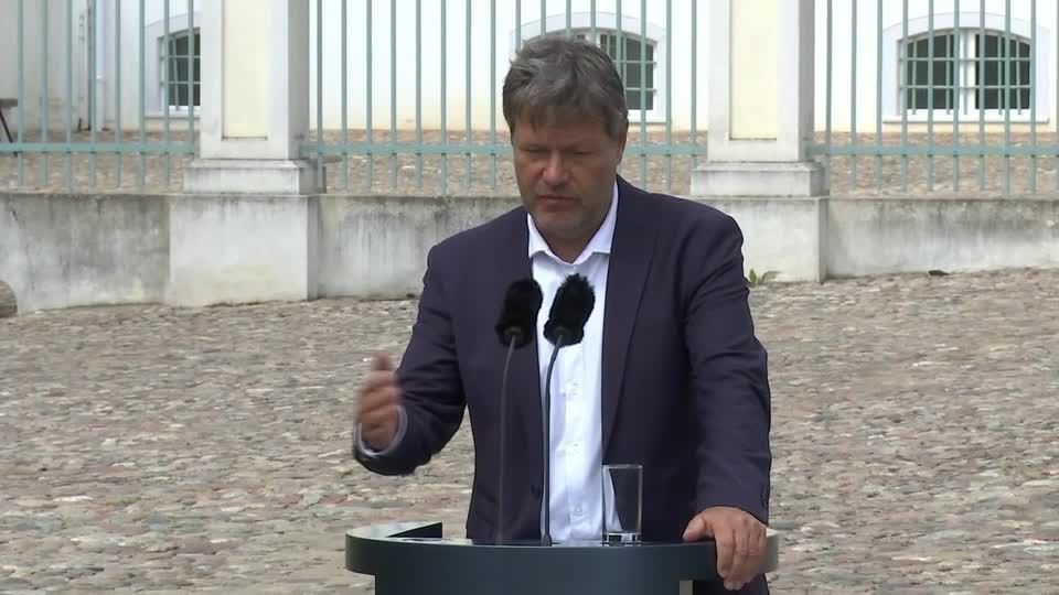 Video: Habeck schließt Probleme bei EU-Öl-Embargo nicht aus Video: Habeck schließt Probleme bei EU-Öl-Embargo nicht aus