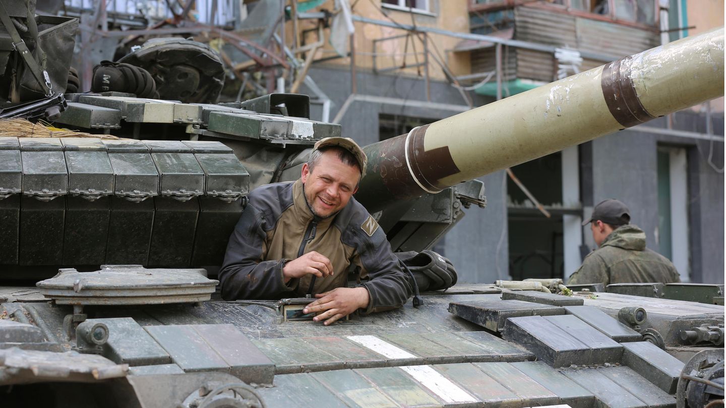 Soldat im Panzer