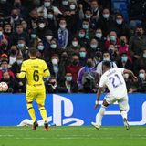 Im Rückspiel ist der sichere Vorsprung gegen Chelsea schnell aufgebraucht. Mit 3:0 gehen die Londoner in Führung, nachdem unter anderem Rüdiger und Werner getroffen haben. Doch wieder feiert Real in den letzten Minuten ein unglaubliches Comeback. In der 80. Minute trifft der junge Brasilianer Rodrygo (r. im Bild) volley und in der 96. Minute der Nachspielzeit gelingt Benzema das Tor zum 2:3  – Real hat es wieder geschafft und steht im Halbfinale, wo ...