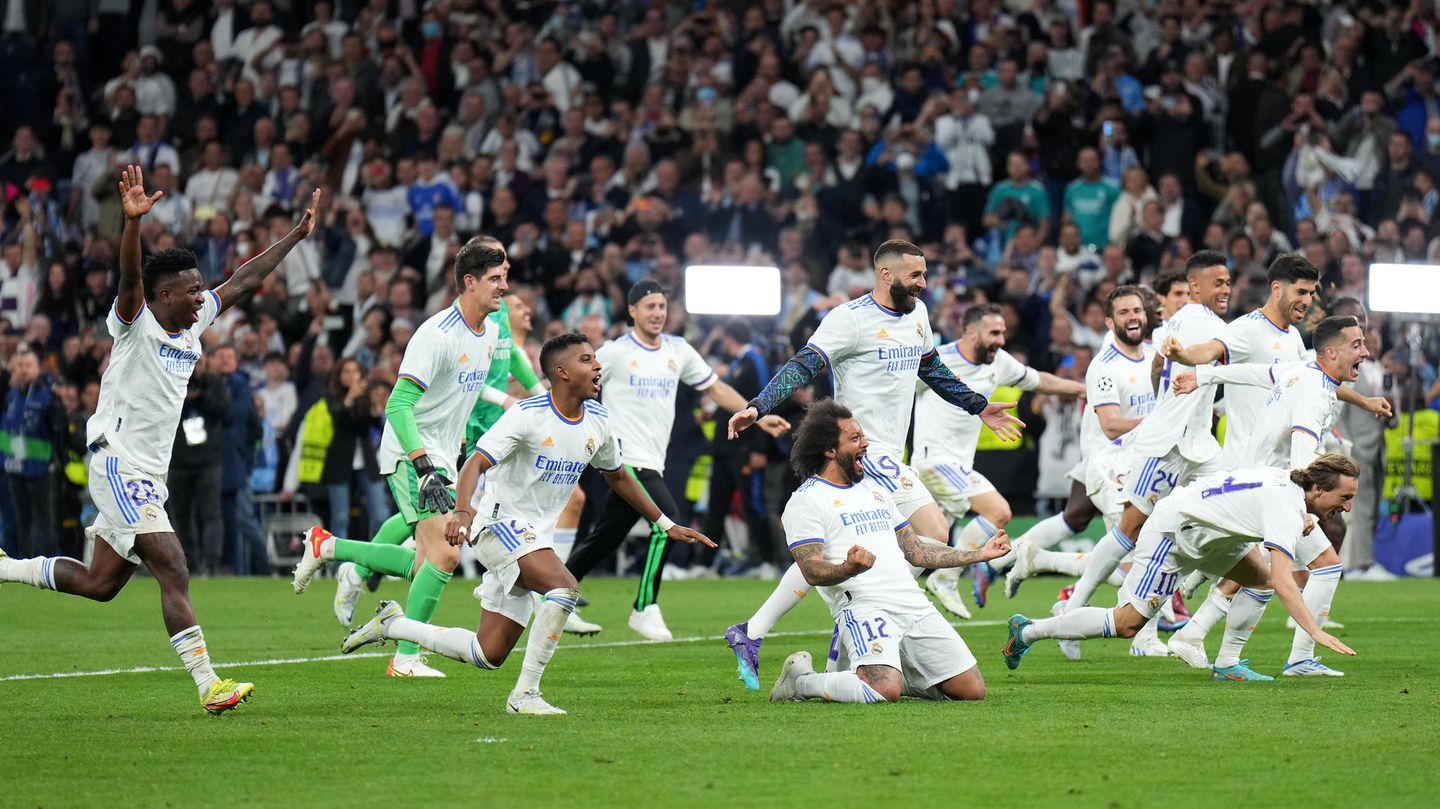 ... zieht ins Finale von Paris ein, wo die Mannschaft von Trainer Carlo Ancelotti auf den FC Liverpool und Jürgen Klopp trifft.