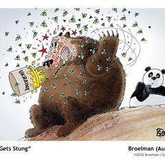 Virtuelle Cartoon-Ausstellung: Blut an Putins Schuhen: So sehen internationale Zeichner den Krieg in der Ukraine