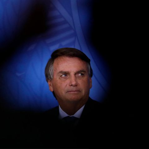 Brasiliens aktueller Präsident Jair Bolsonaro und sein Herausforderer Lula da Silva 