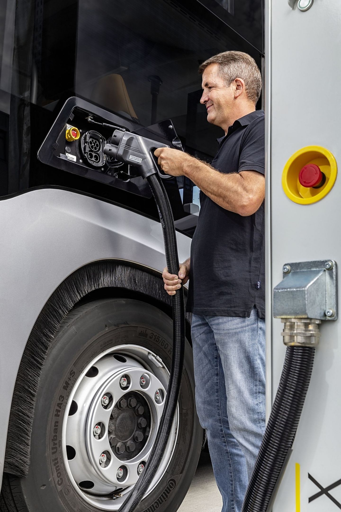 Mercedes eCitaro mit vollelektrischem Antrieb