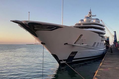 "Amadea": Auf Bitten der USA: Fidschi beschlagnahmt 300 Millionen Dollar teure Oligarchen-Superjacht
