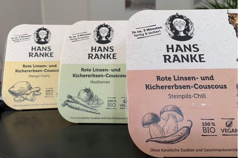 Die drei Sorten von Hans Ranke stehen in ihren Verpackungen nebeneinander.