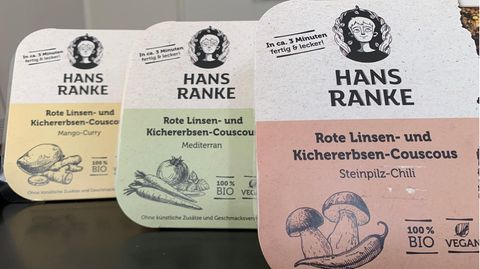 Die drei Sorten von Hans Ranke stehen in ihren Verpackungen nebeneinander.