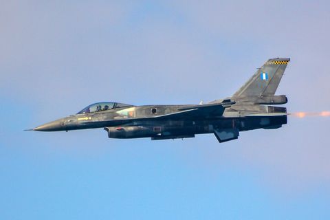 Kampfjet am Himmel