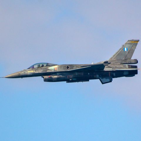 Kampfjet am Himmel