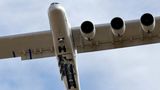 Neben den Triebwerken wurde auch das Fahrwerk von den beiden Boeing 747 für die beiden Rümpfe der "Roc" übernommen.