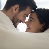 Nähe zu anderen: Durch Kuscheln das Immunsystem stärken