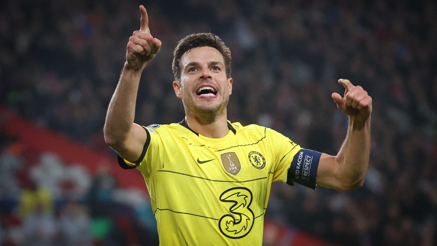 Chelsea defender Cesar Azpilicueta reportedly agreed with FC Barcelona