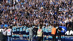 Vor dem Spiel gab es die Versöhnung von Hertha-Spielern und Fans. Das Team von Trainer Felix Magath verlor das Heimspiel gegen den 1. FSV Mainz 05 mit 1:2 (1:1). Durch die Niederlage beträgt der Berliner Vorsprung weiter vier Punkte auf den Relegationsplatz, den der VfB Stuttgart belegt. Sollte der VfB beim FC Bayern München verlieren, wäre der Hauptstadt-Club dennoch gerettet. Silvan Widmer (25. Minute) brachte die Mainzer in Führung, Davie Selke (45.+5) gelang mit seinem Foulelfmeter der zwischenzeitliche Ausgleich. Stefan Bell (81.) sorgte per Kopf für die Niederlage der Berliner.