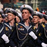 Militärangehörige bei Putins Waffenshow