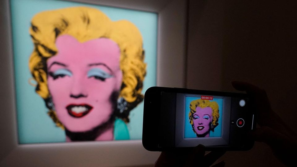 Der Siebdruck von Künstler Andy Warhol entstand 1964 und zeigt Marilyn Monroe