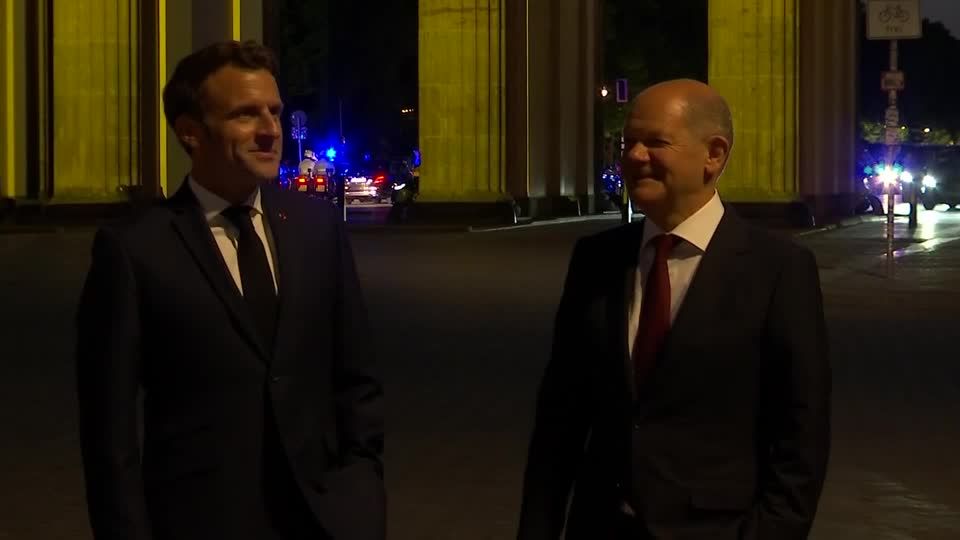 Video: Macron-Besuch mit Symbolkraft