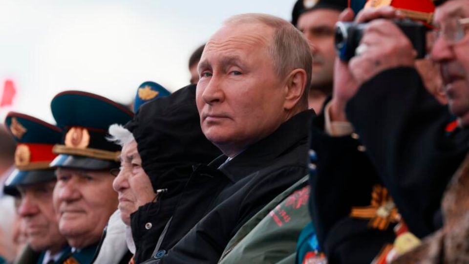 Russlands Präsident Wladimir Putin bei den Feierlichkeiten zum "Tag des Sieges" auf dem Roten Platz in Moskau