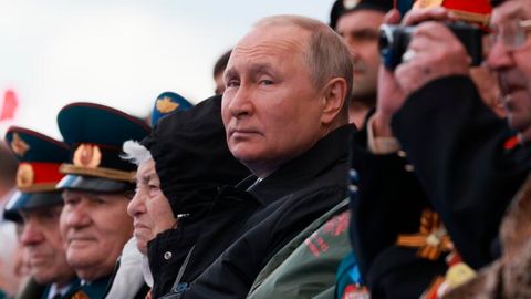 Russlands Präsident Wladimir Putin bei den Feierlichkeiten zum "Tag des Sieges" auf dem Roten Platz in Moskau