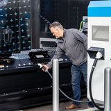 Die Batterien haben eine Kapazität von 194 Kilowattstunden, 291 
kWh oder 438 kWh