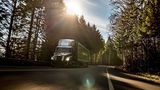 Der Freightliner eCascadia kann bis zu 37 Tonnen transportieren