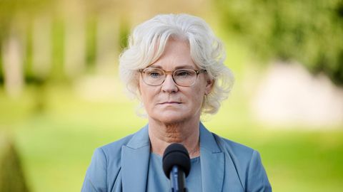 Verteidigungsministerin Christine Lambrecht steht in der Kritik