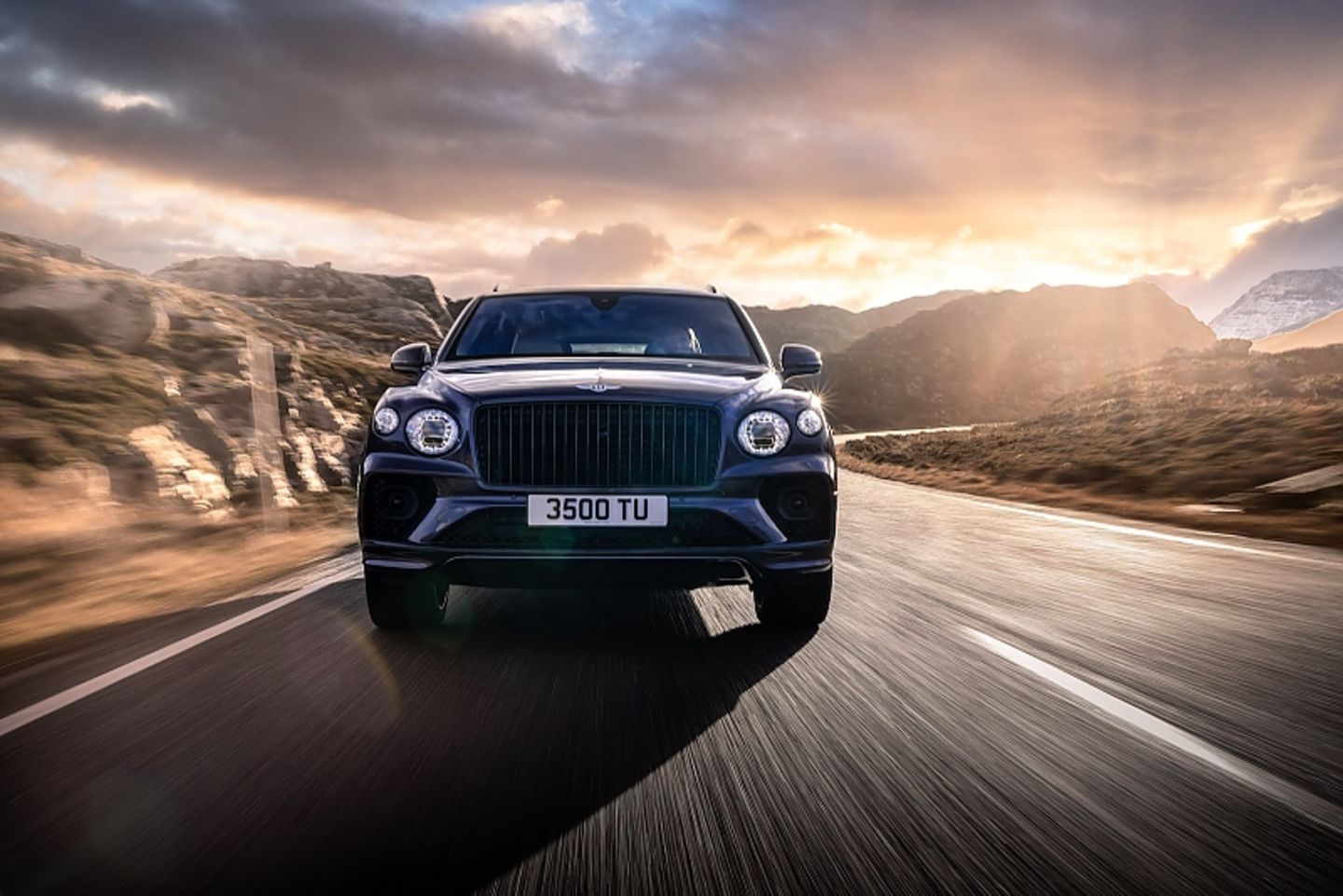 Bentley Bentayga LWB 2023