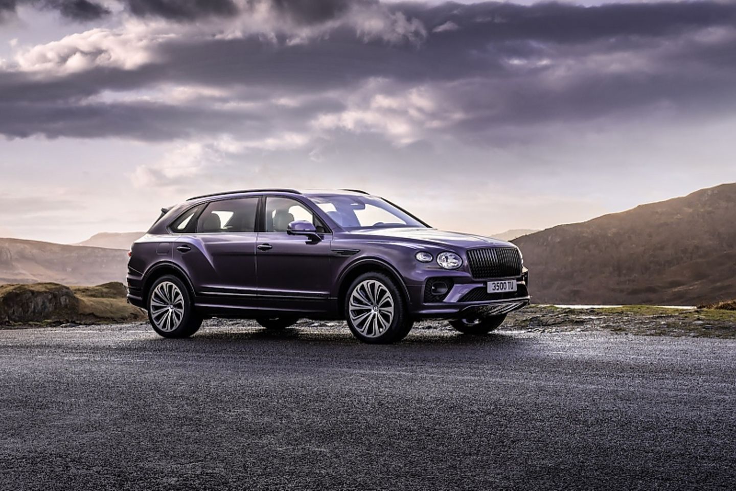 Bentley Bentayga LWB 2023