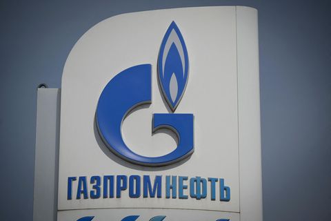 Das russische Logo des Gas-Giganten Gazprom